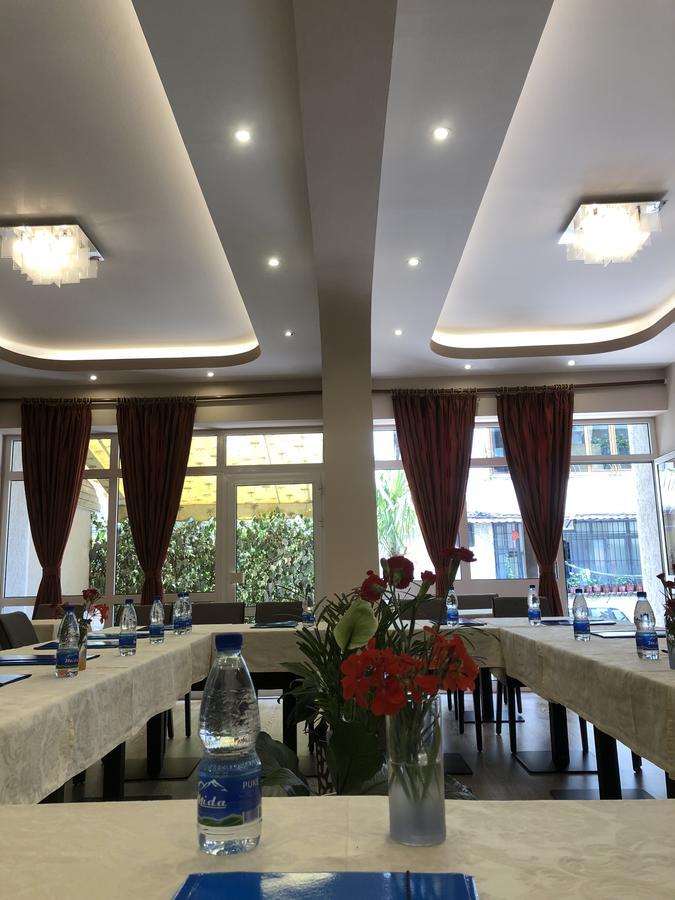 Hotel Palma Tirana Zewnętrze zdjęcie